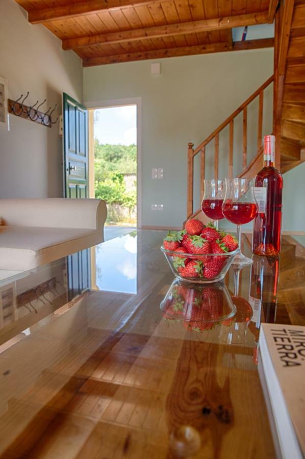 Modern Eco Friendly Villa Close To Town Pelekas Exterior photo
