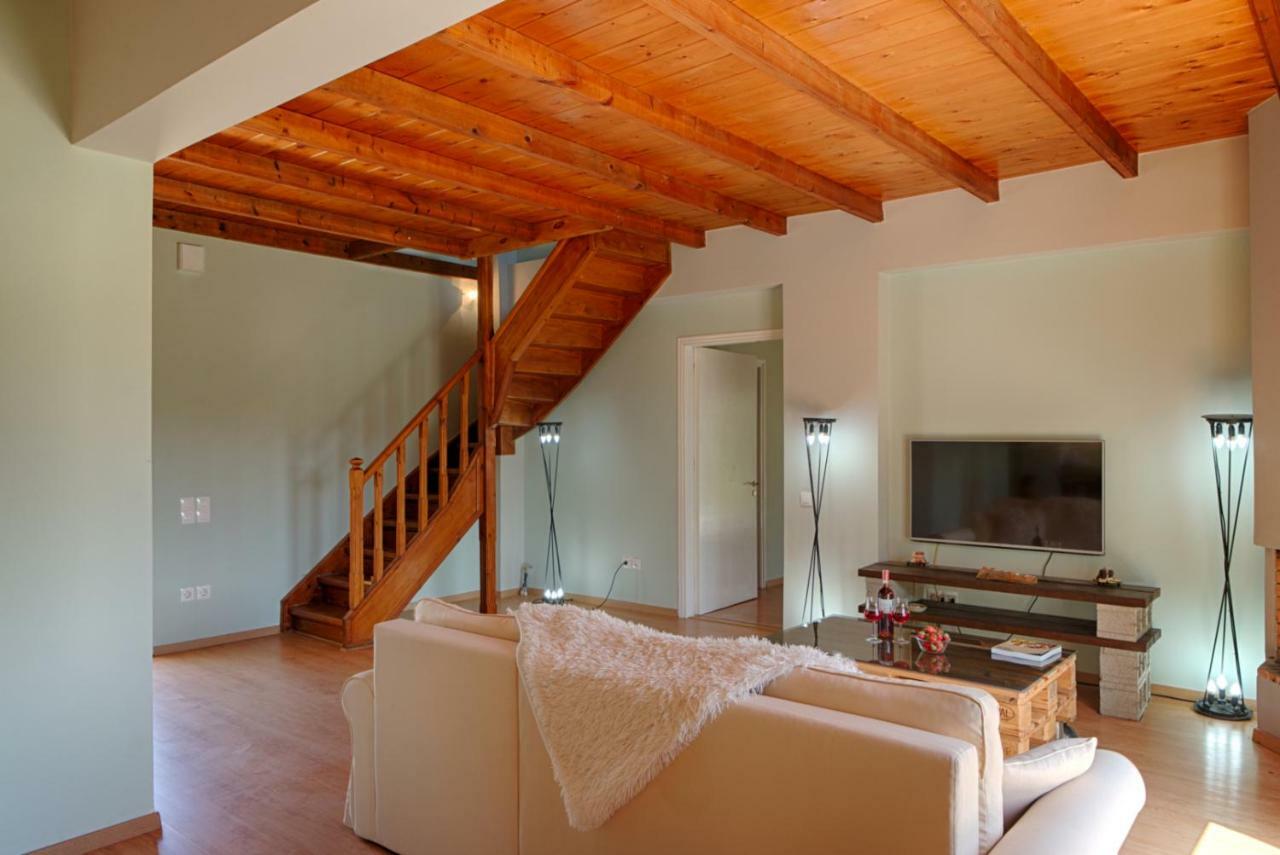 Modern Eco Friendly Villa Close To Town Pelekas Exterior photo